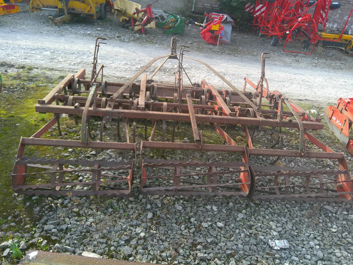KVERNELAND 3M LEVELLING CULTIVATOR - Image 4