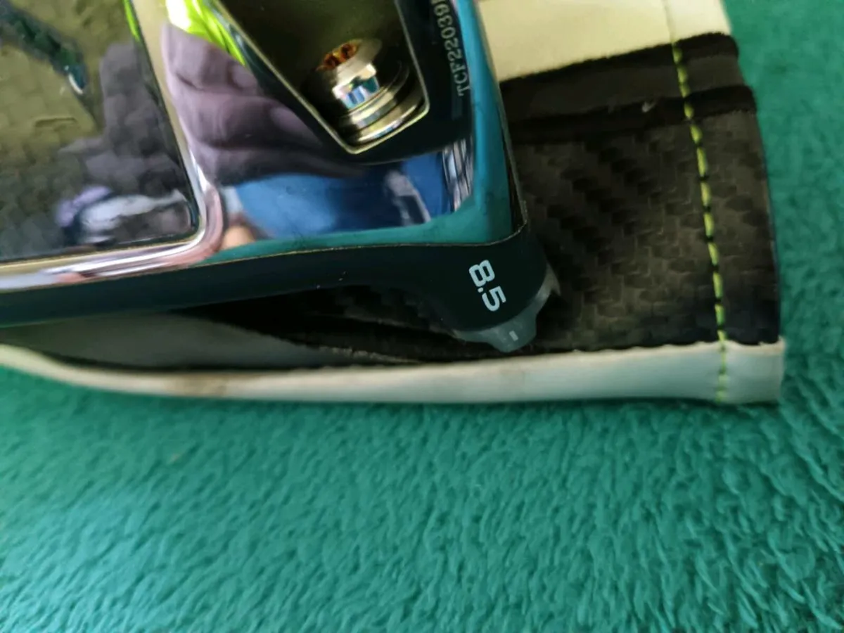 Taylormade Sim 2 8 Degree Driver Head. Immaculate. - Image 4