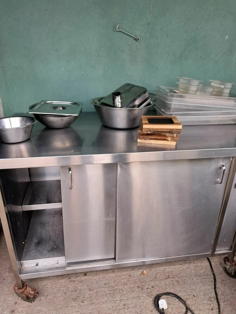Liquidation sale catering equipment - Image 4
