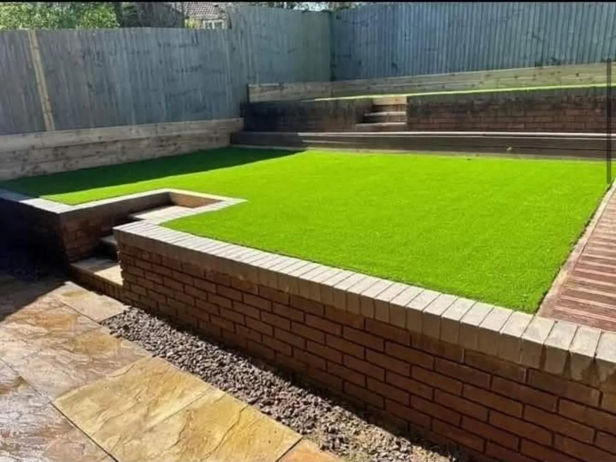 NEW 40MM grass can be cut to any size u need - Image 1