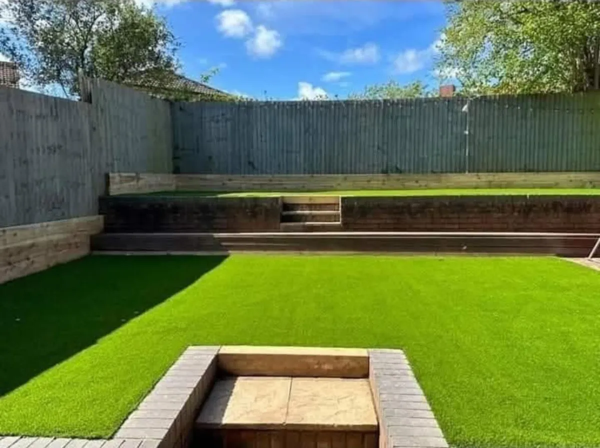 NEW 40MM grass can be cut to any size u need - Image 2