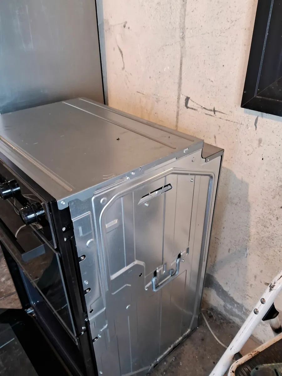 BRAND NEW DOUBLE ELECTRIC OVEN - Image 4
