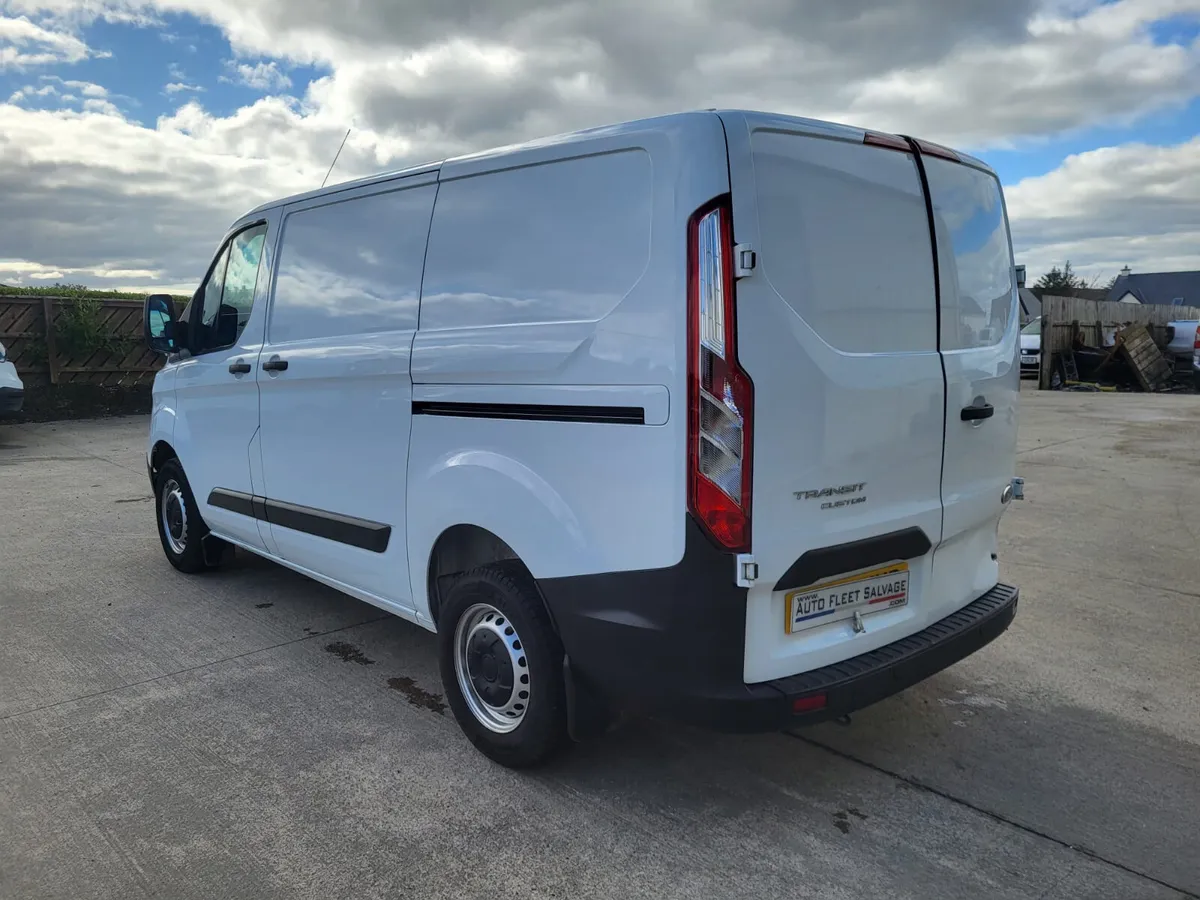 2023 CUSTOM LEADER 2.0 TDCI 130 BHP - Image 4