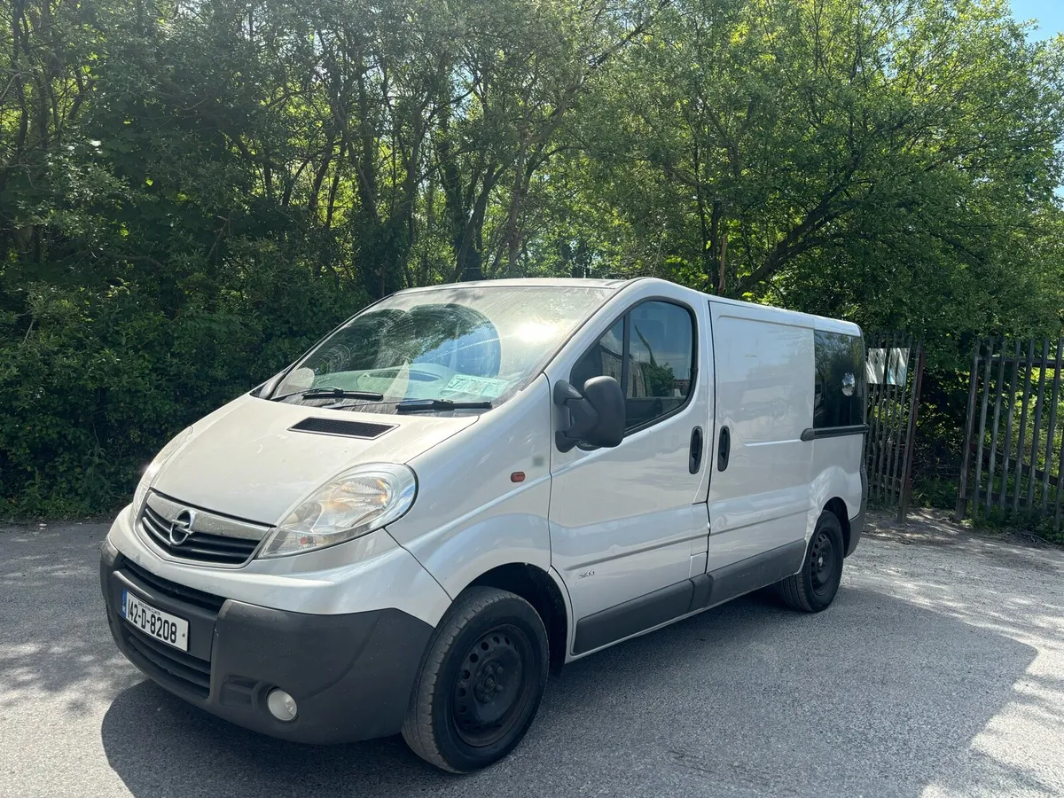 142 Opel Vivaro Doe 10/25 - Image 2