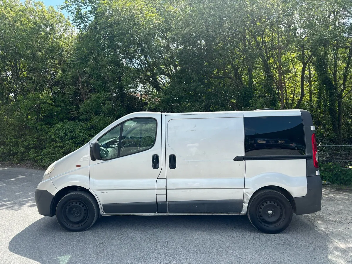 142 Opel Vivaro Doe 10/25 - Image 3