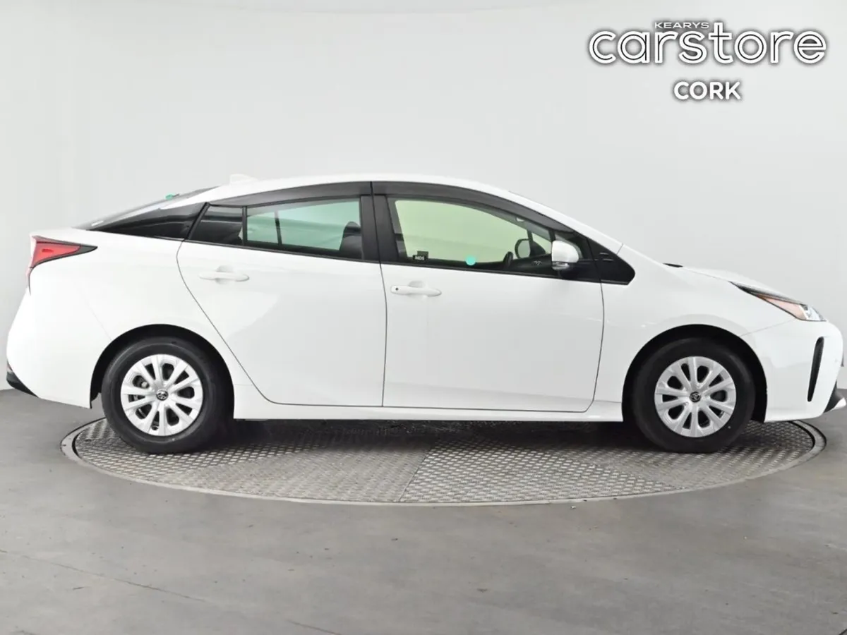 Toyota Prius 1.8 Hybrid Auto - Image 3