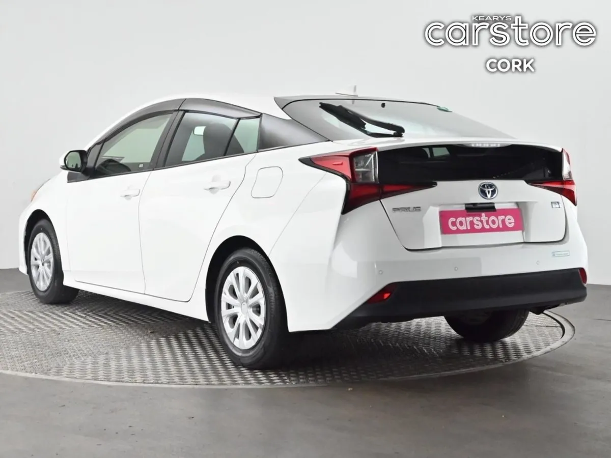 Toyota Prius 1.8 Hybrid Auto - Image 4