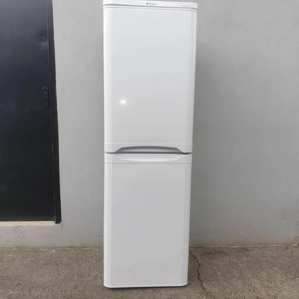 6 MOUNTH OLD FRIDGE AND FREEZER - Image 4