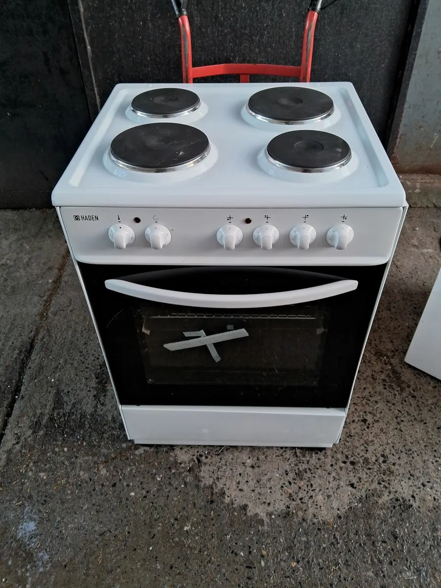 BRAND NEW ELECTRIC COOKER - Image 1