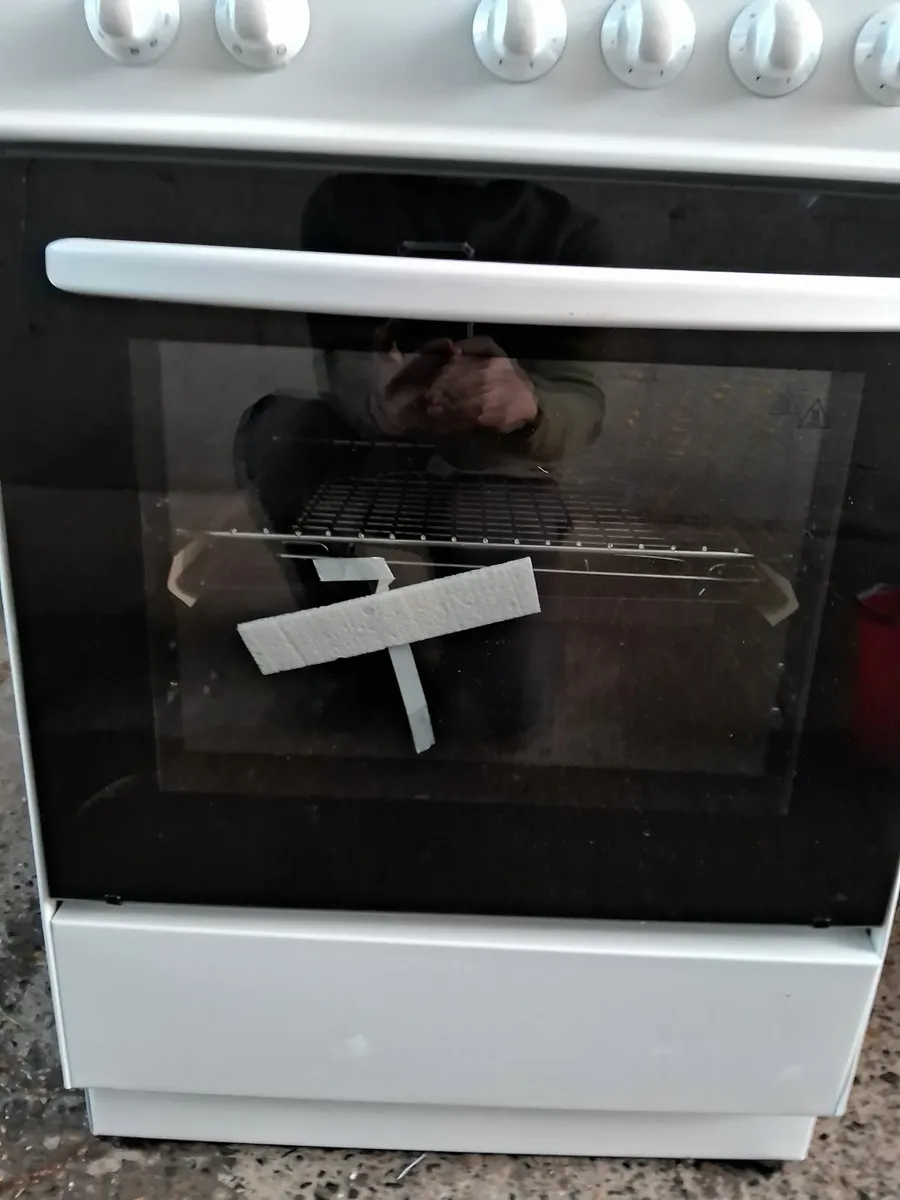 BRAND NEW ELECTRIC COOKER - Image 4