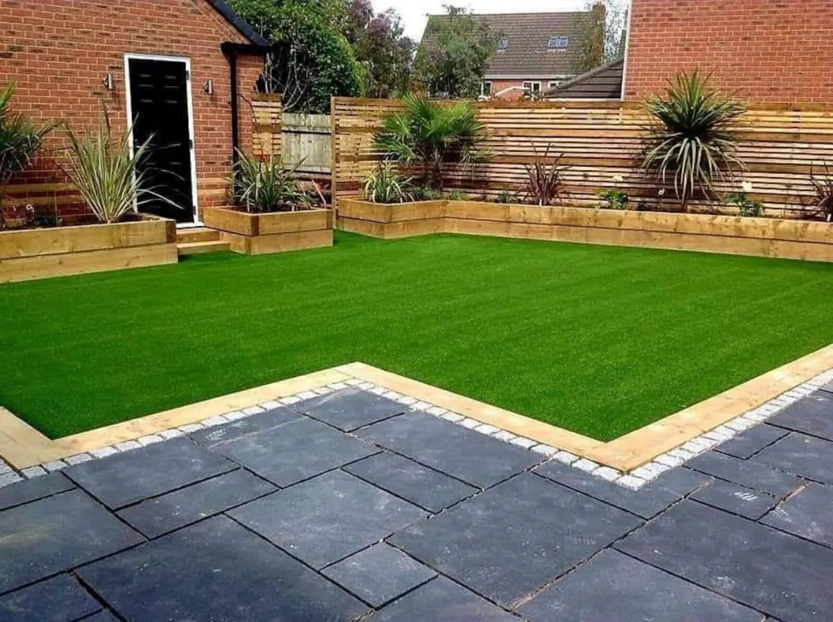 Grass 40MM artificial grass can be cut to size - Image 1