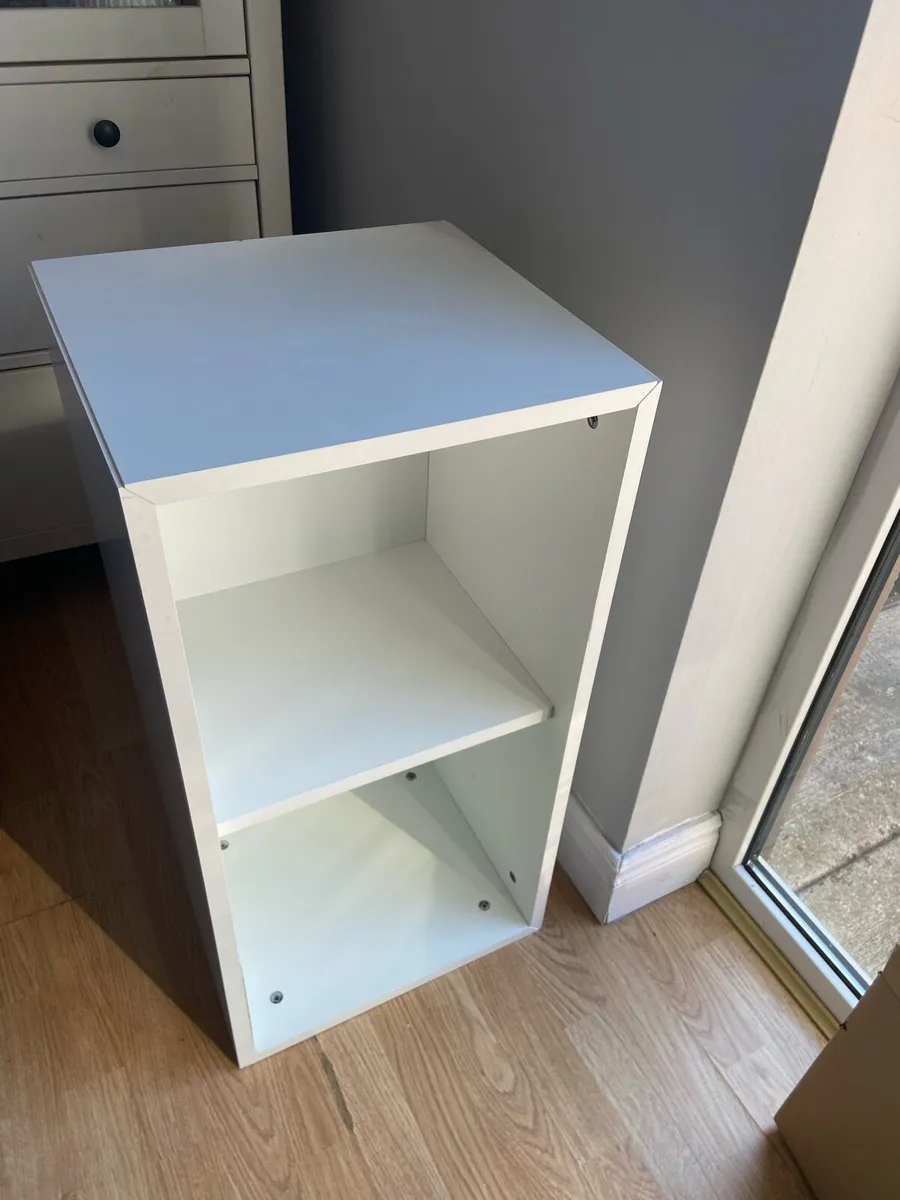 Small storage unit - Image 1