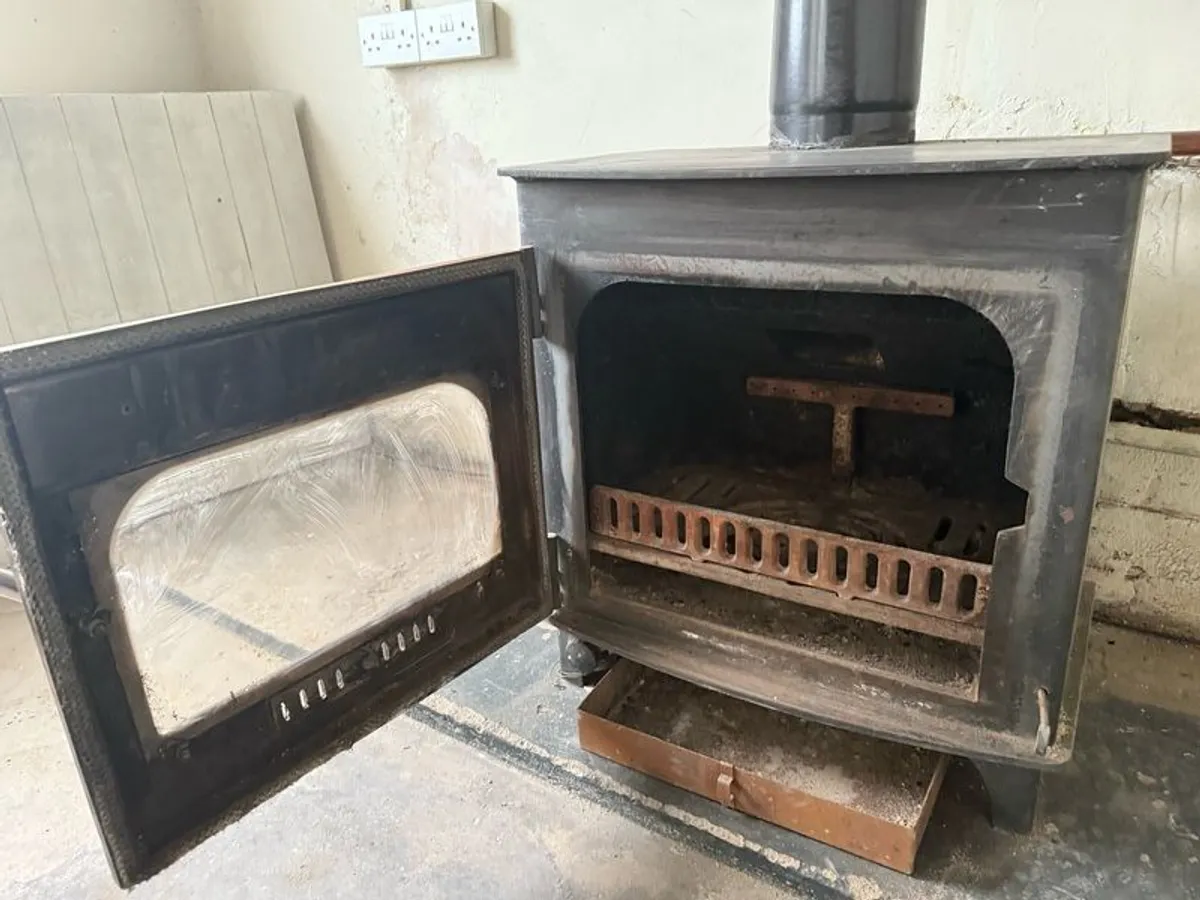 Stove - Image 2