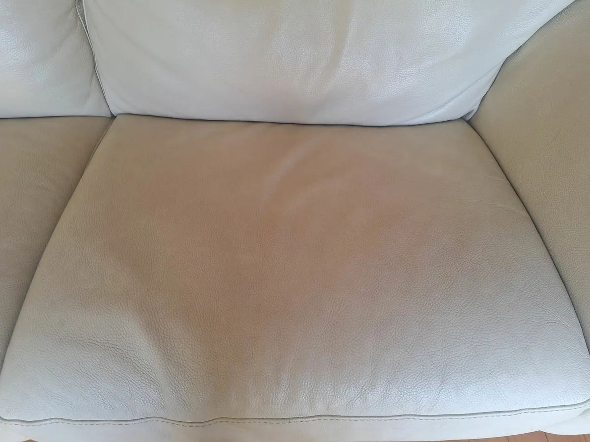 Cream three and two seater - Image 1