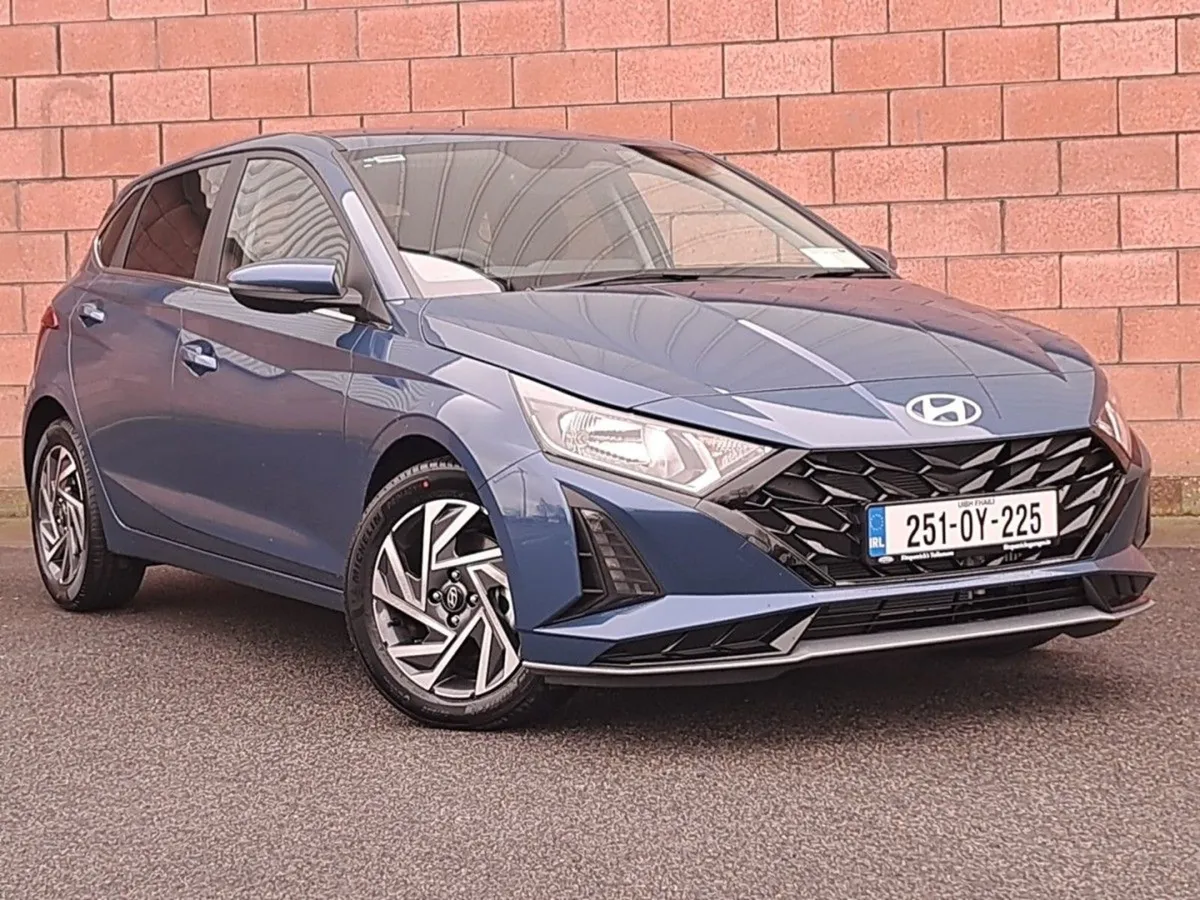 Hyundai i20 Deluxe Plus Model Automatic 1.0 Petro - Image 4