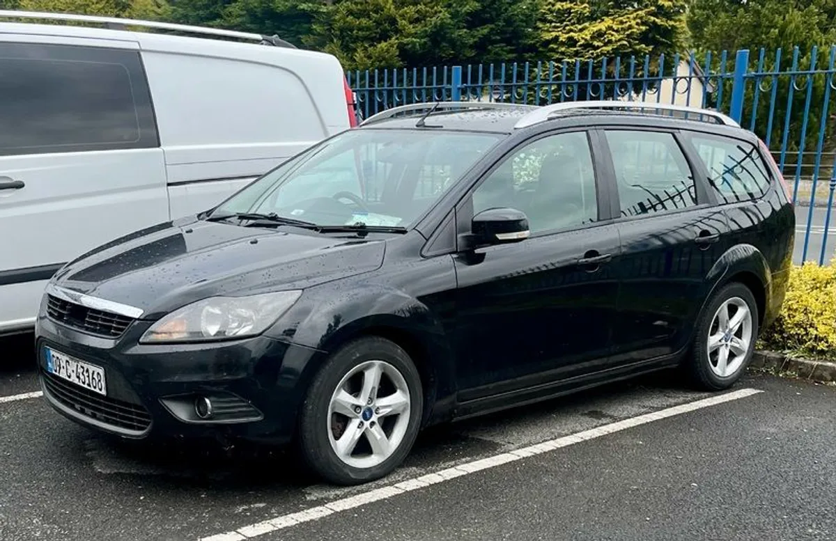 2009 Ford Focus Estate Automatic - Image 1