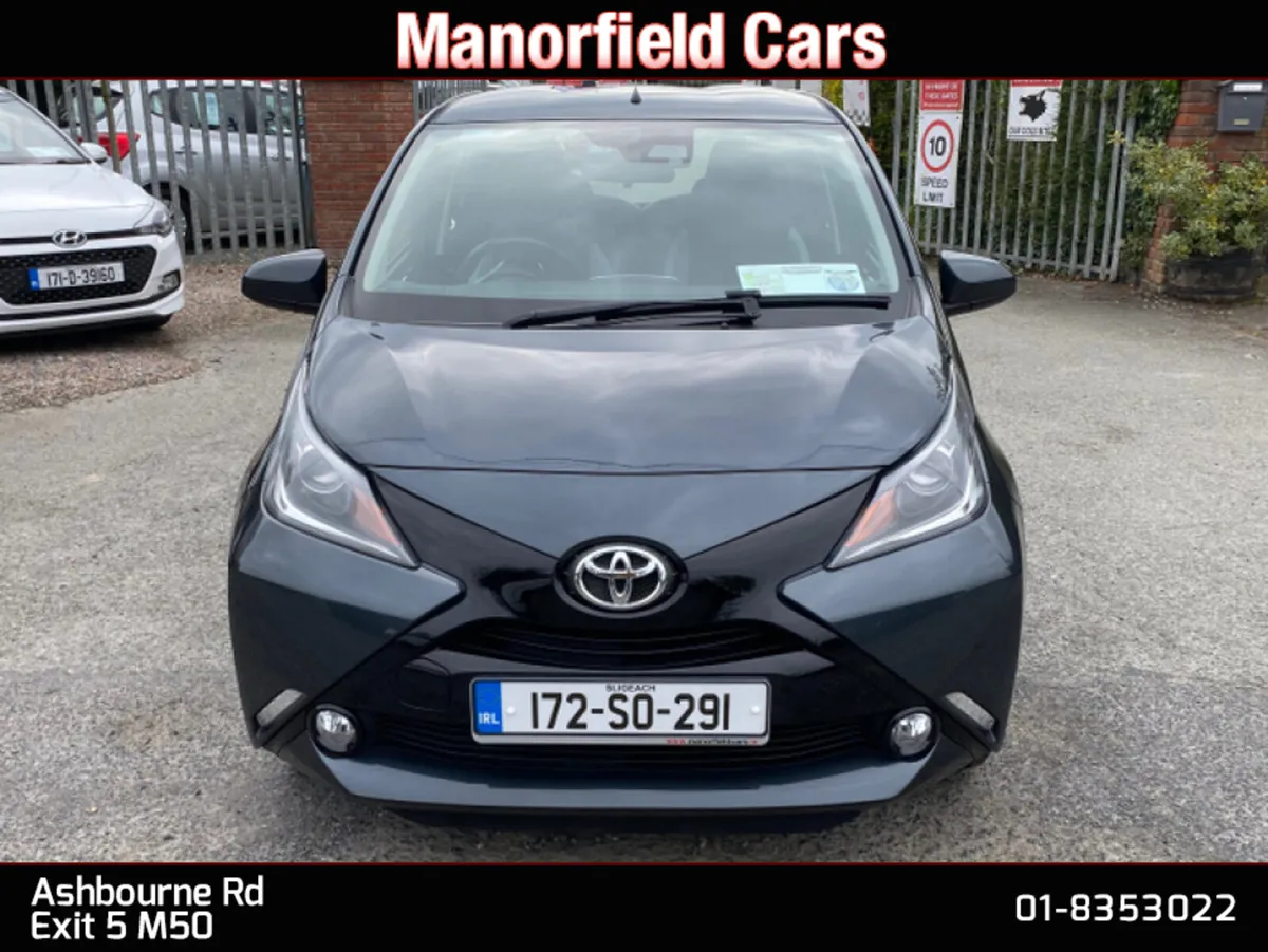 2017 172 Toyota Aygo X Play 1.0 Petrol - Image 3
