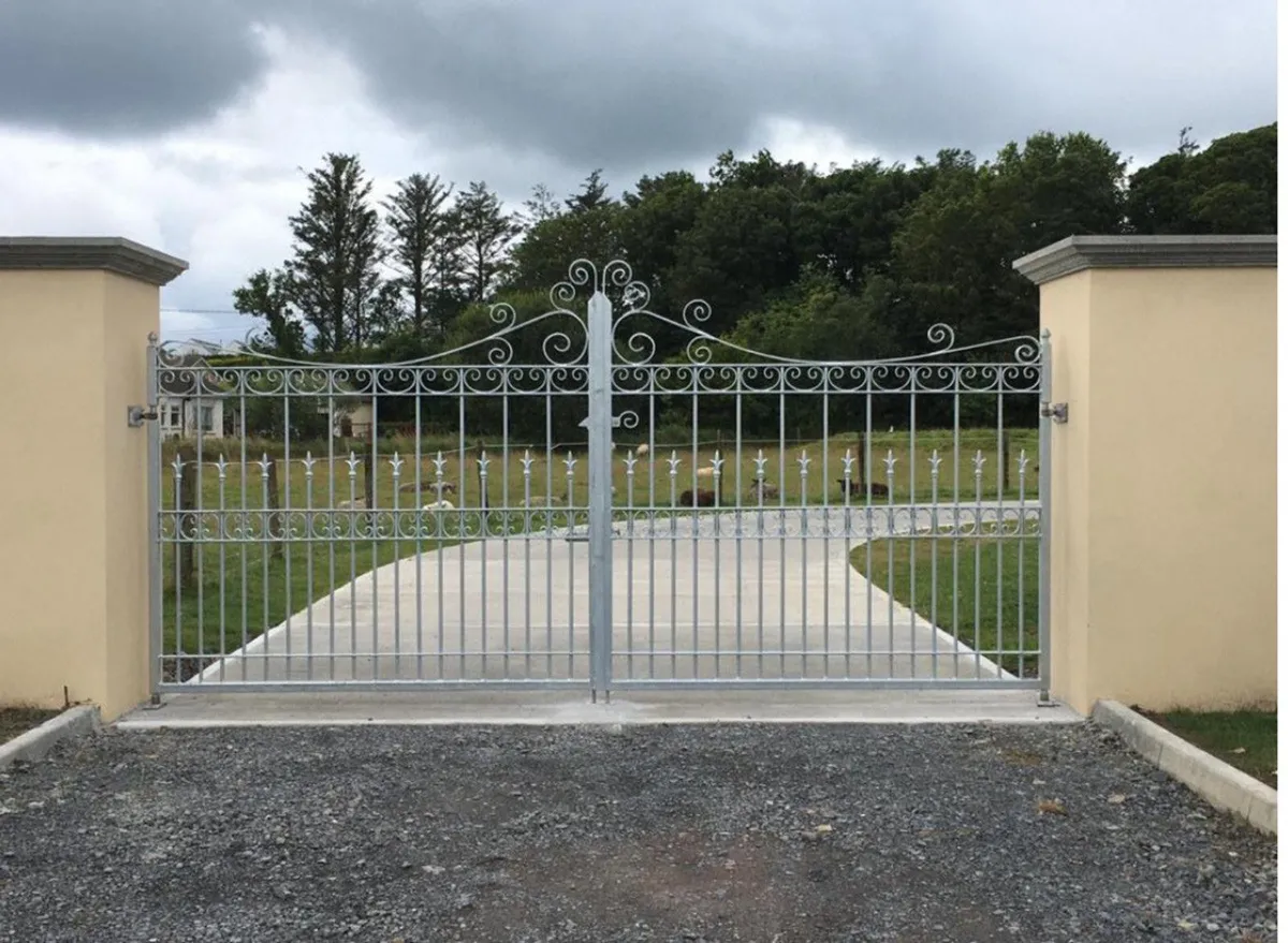 Entrance gates, railings, steel work - Image 1
