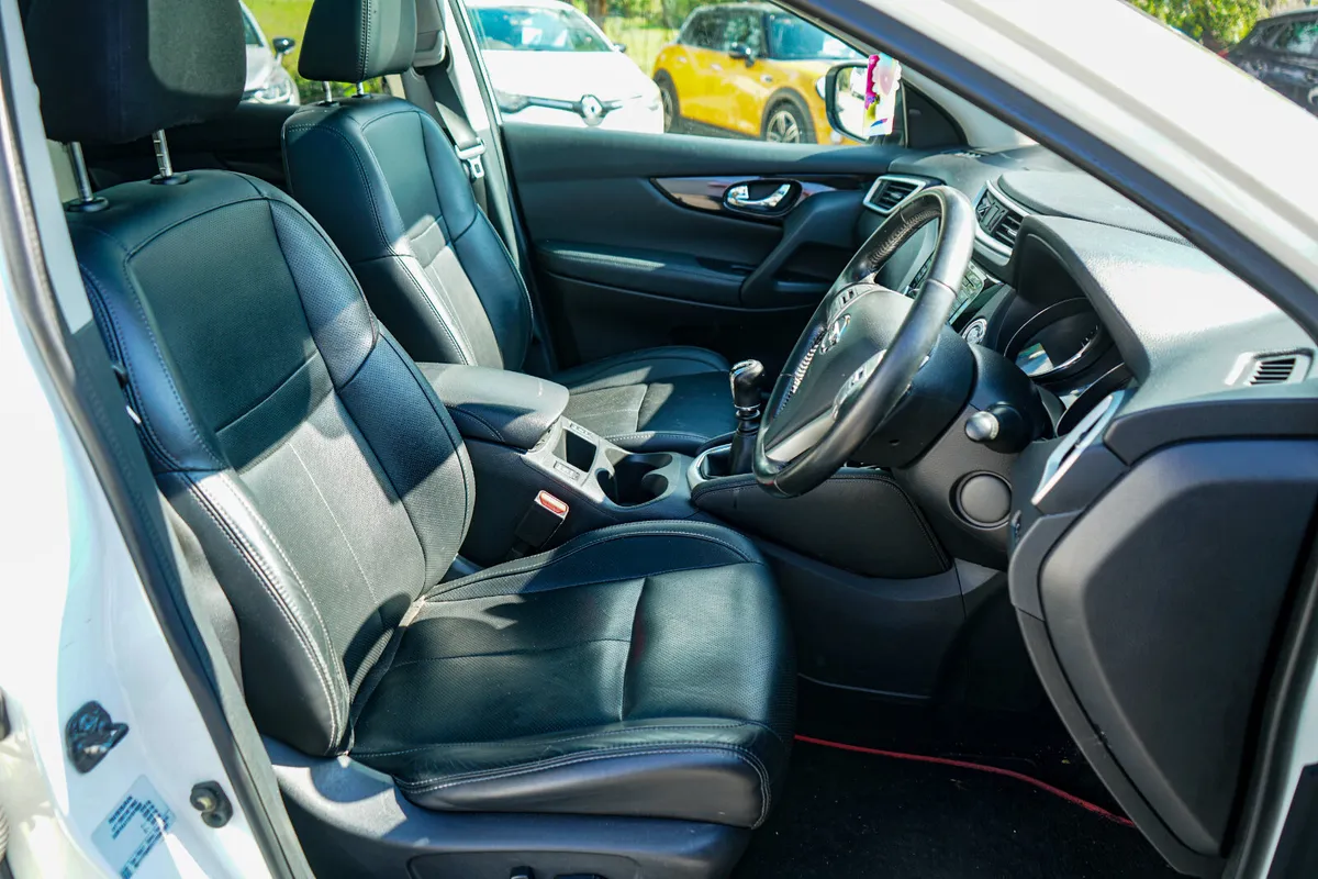 Nissan Qashqai high spec - Image 3