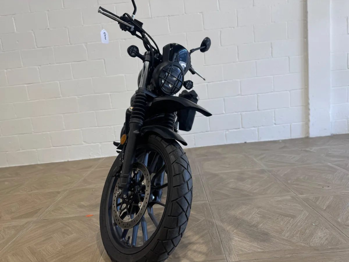Honda CL500 2024 , only 250kms - Image 3