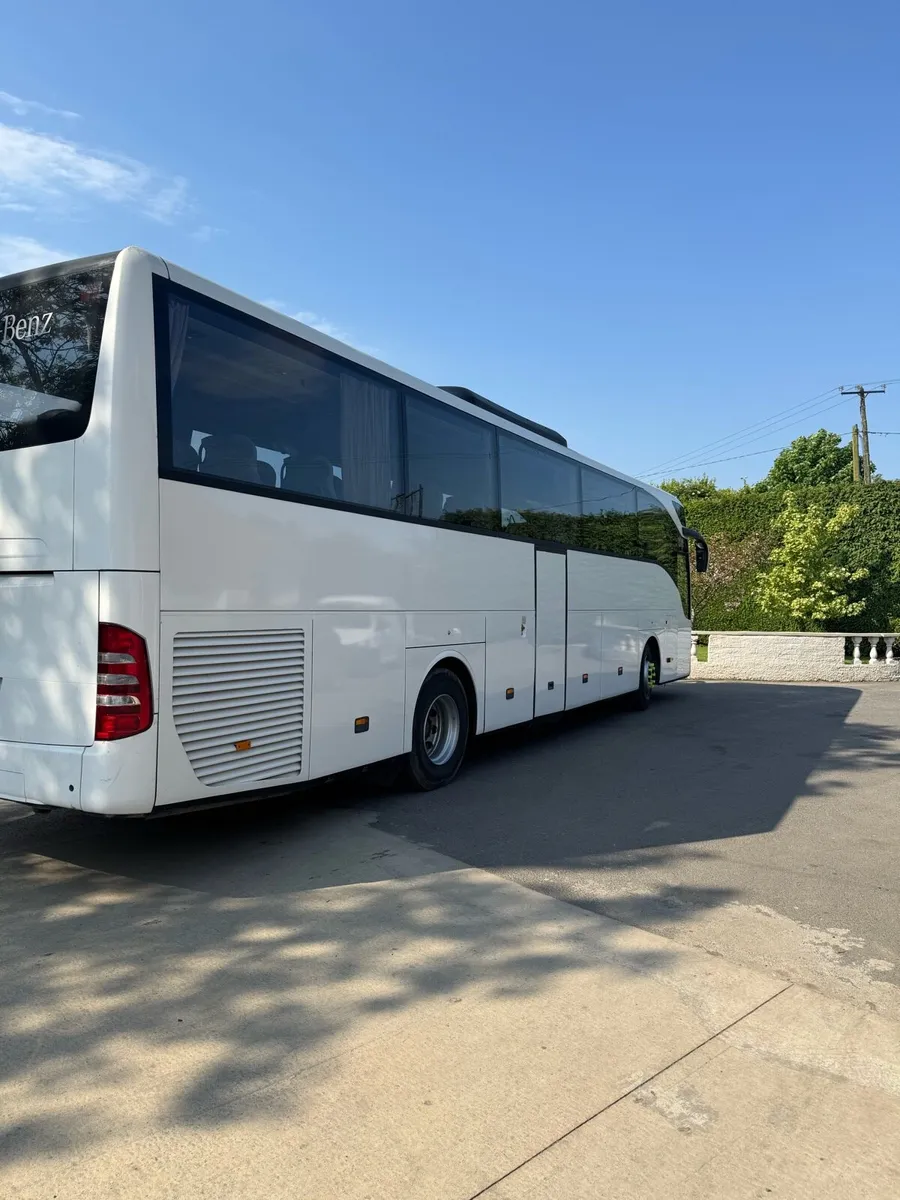 Bus - Image 3