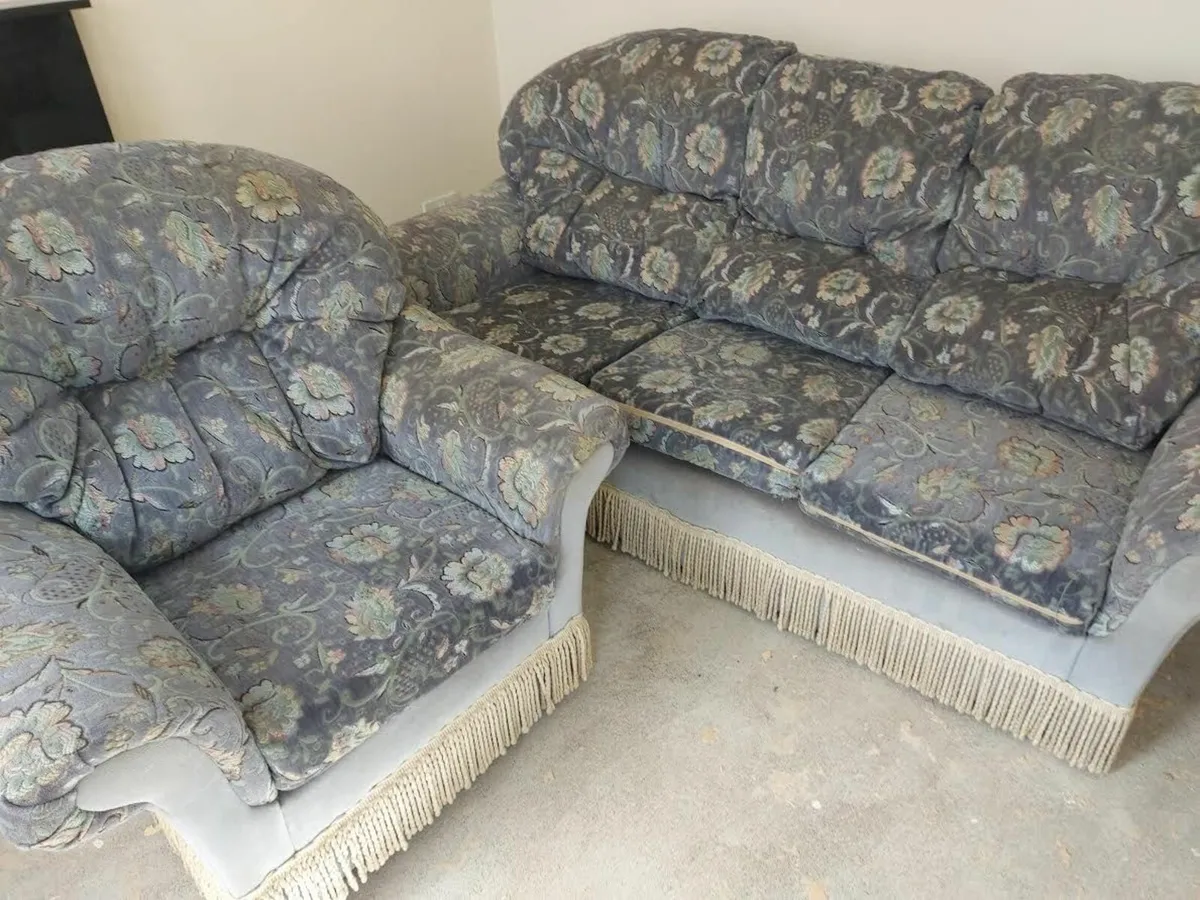 Couch & Armchairs