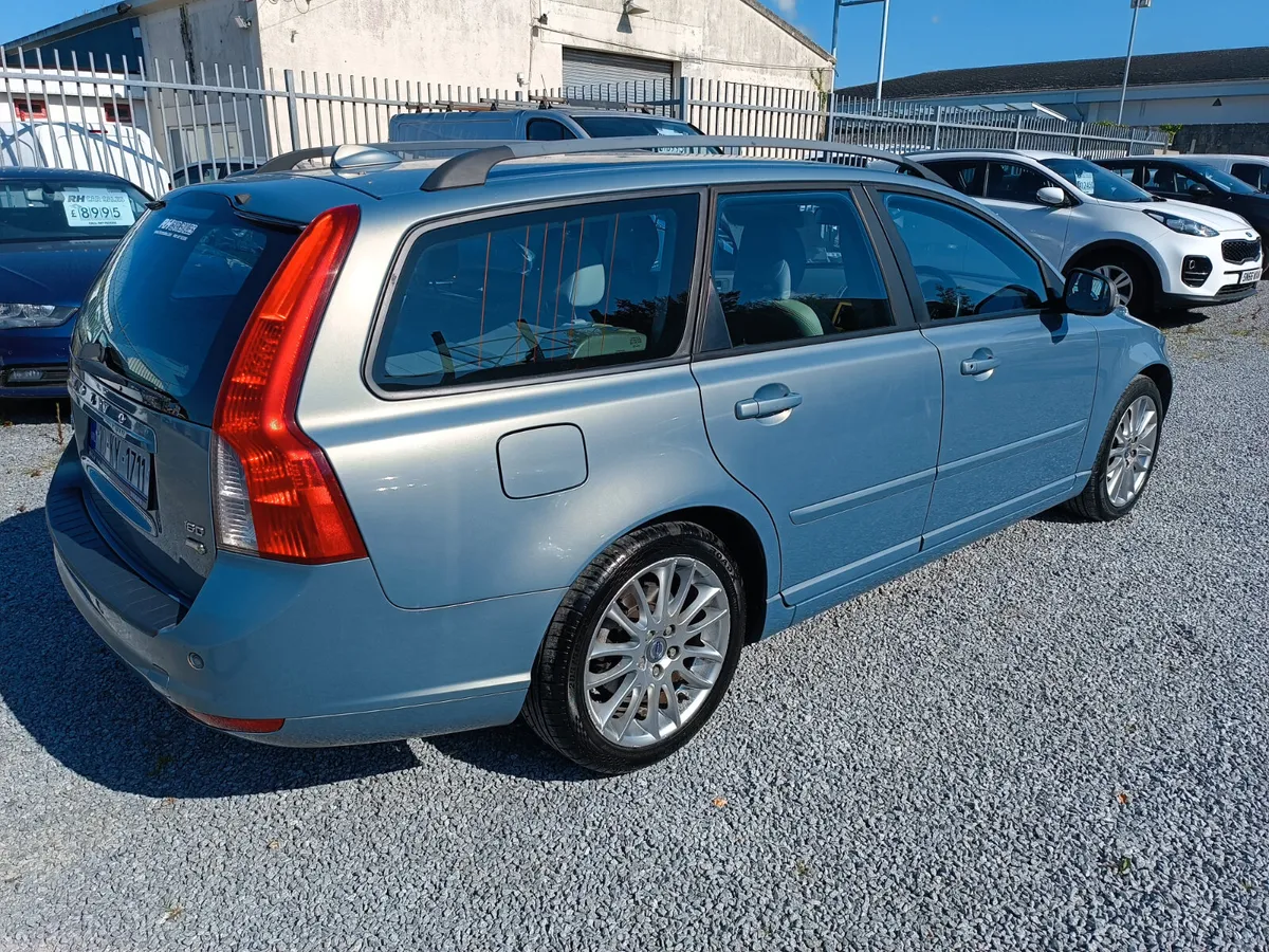 2010 Volvo V50 1.6 turbo diesel SE - Image 4