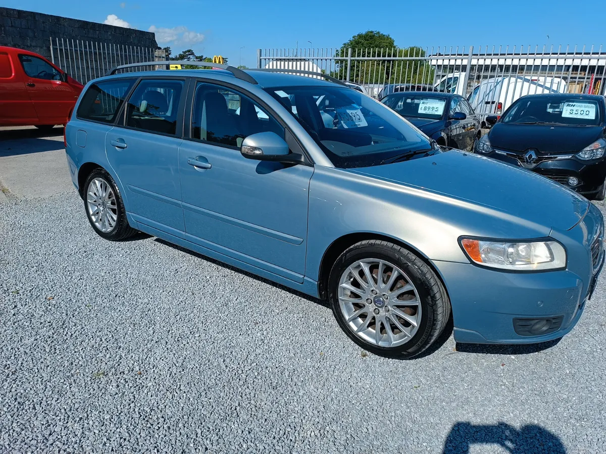 2010 Volvo V50 1.6 turbo diesel SE - Image 3