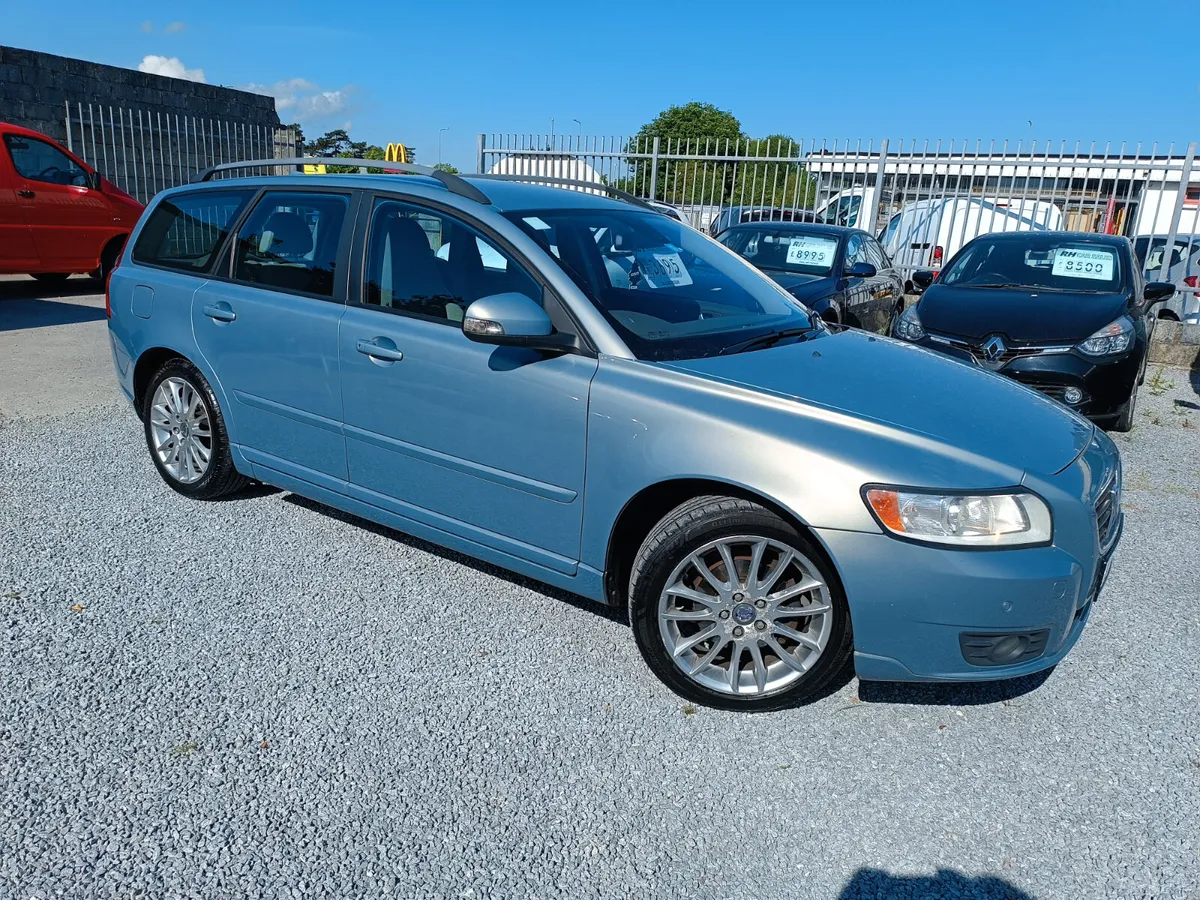 2010 Volvo V50 1.6 turbo diesel SE - Image 2