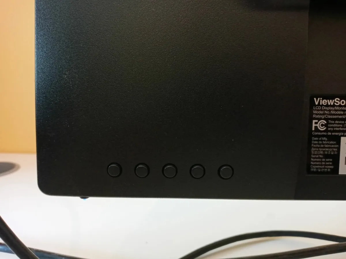Delivery - ViewSonic 27 Inch Monitor - Image 4