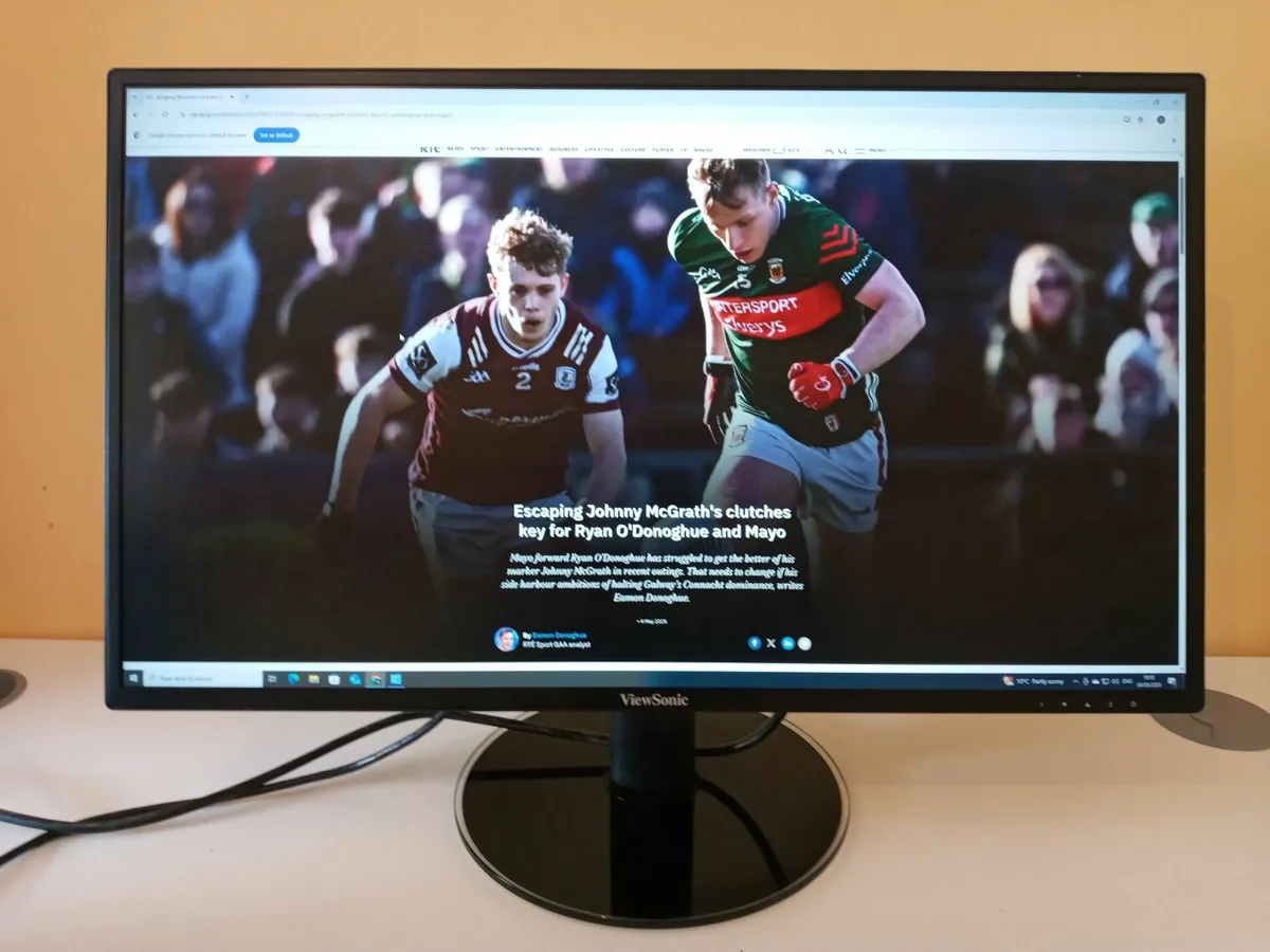 Delivery - ViewSonic 27 Inch Monitor - Image 1