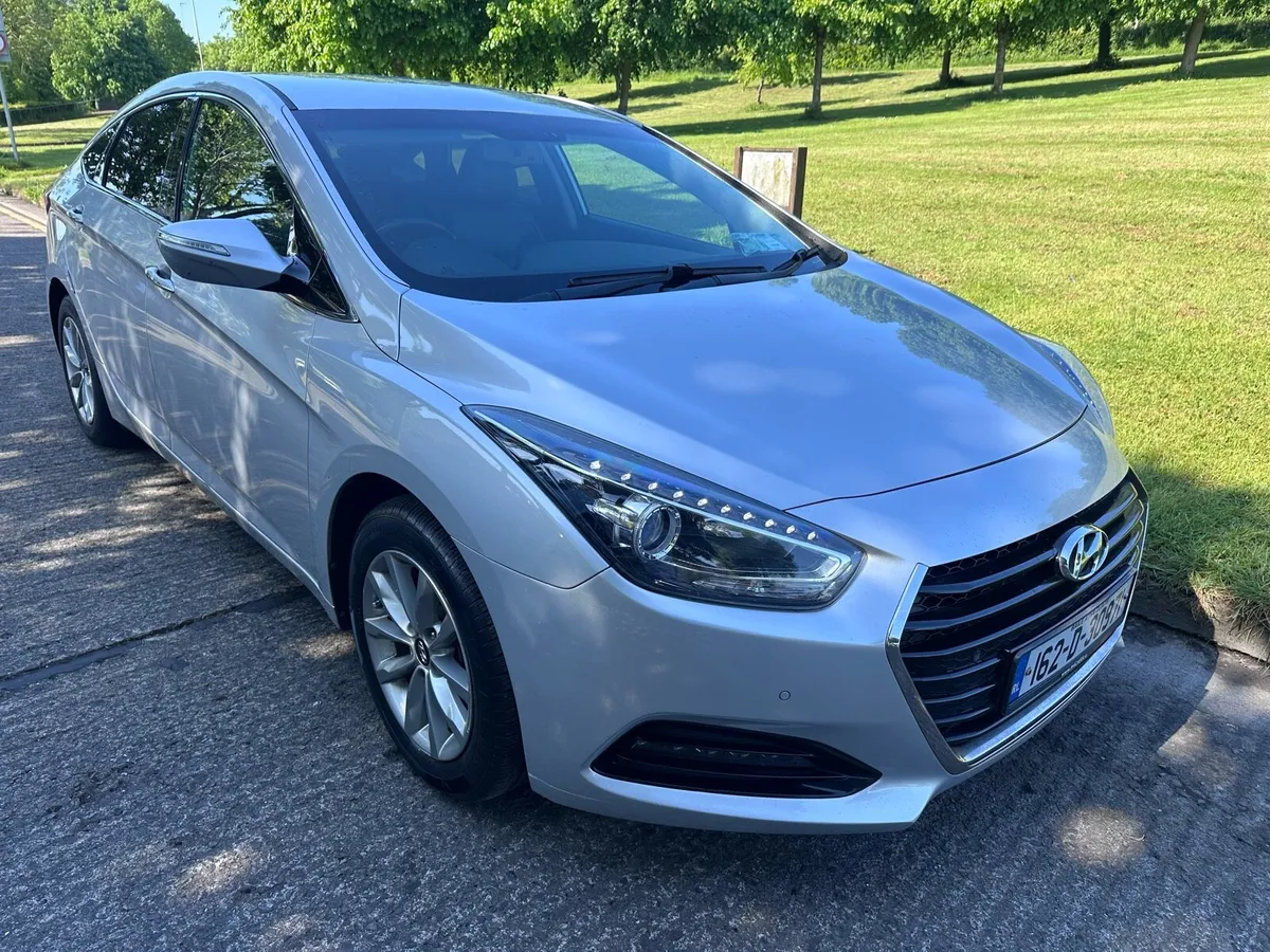 2016 Hyundai i40 Top Spec Leathers NCT 10/26 - Image 1