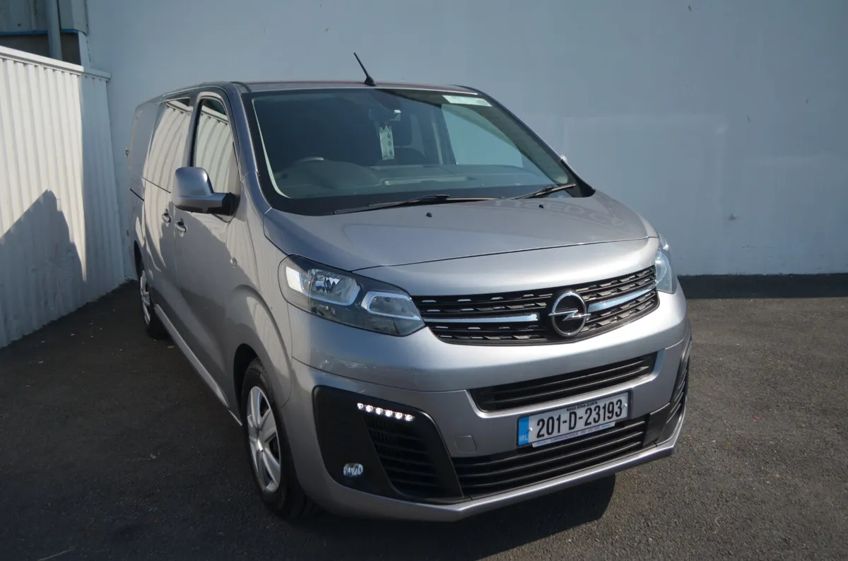 RARE 6 SEATER LOW MILEAGE CREWCAB-PRICE INCLS VAT - Image 4