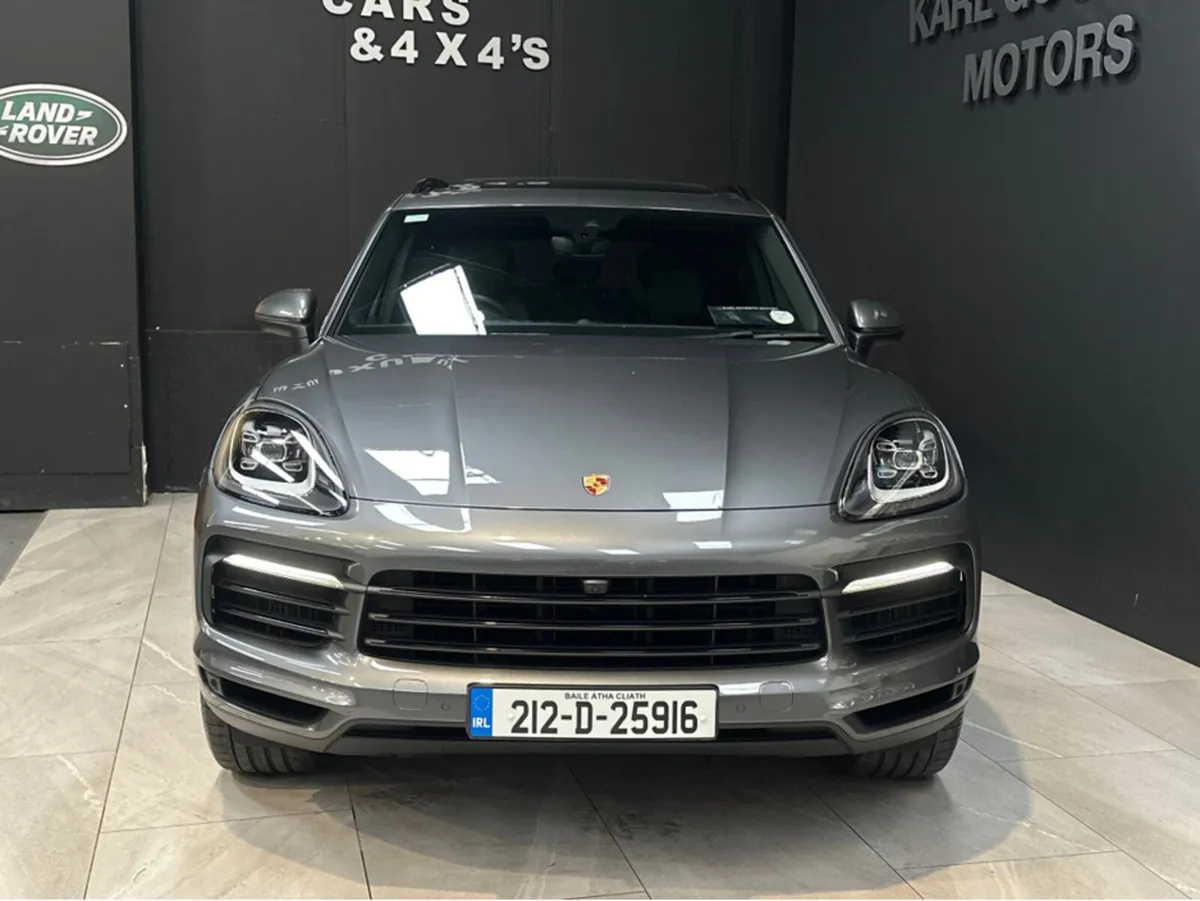 3.0 V6 E-HYBRID HIGH SPEC - Image 2