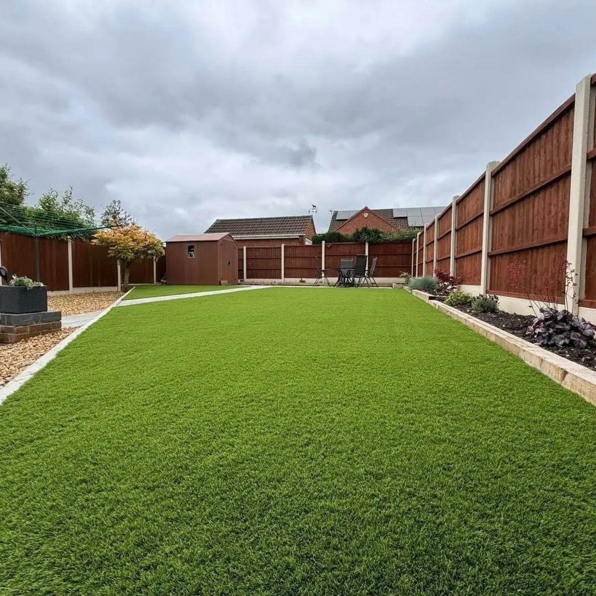 Free Delivery 40mm Artificial Grass - Image 2