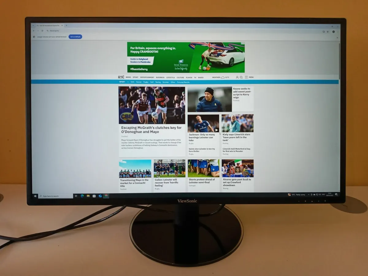 Delivery - ViewSonic 27 Inch Monitor - Image 1