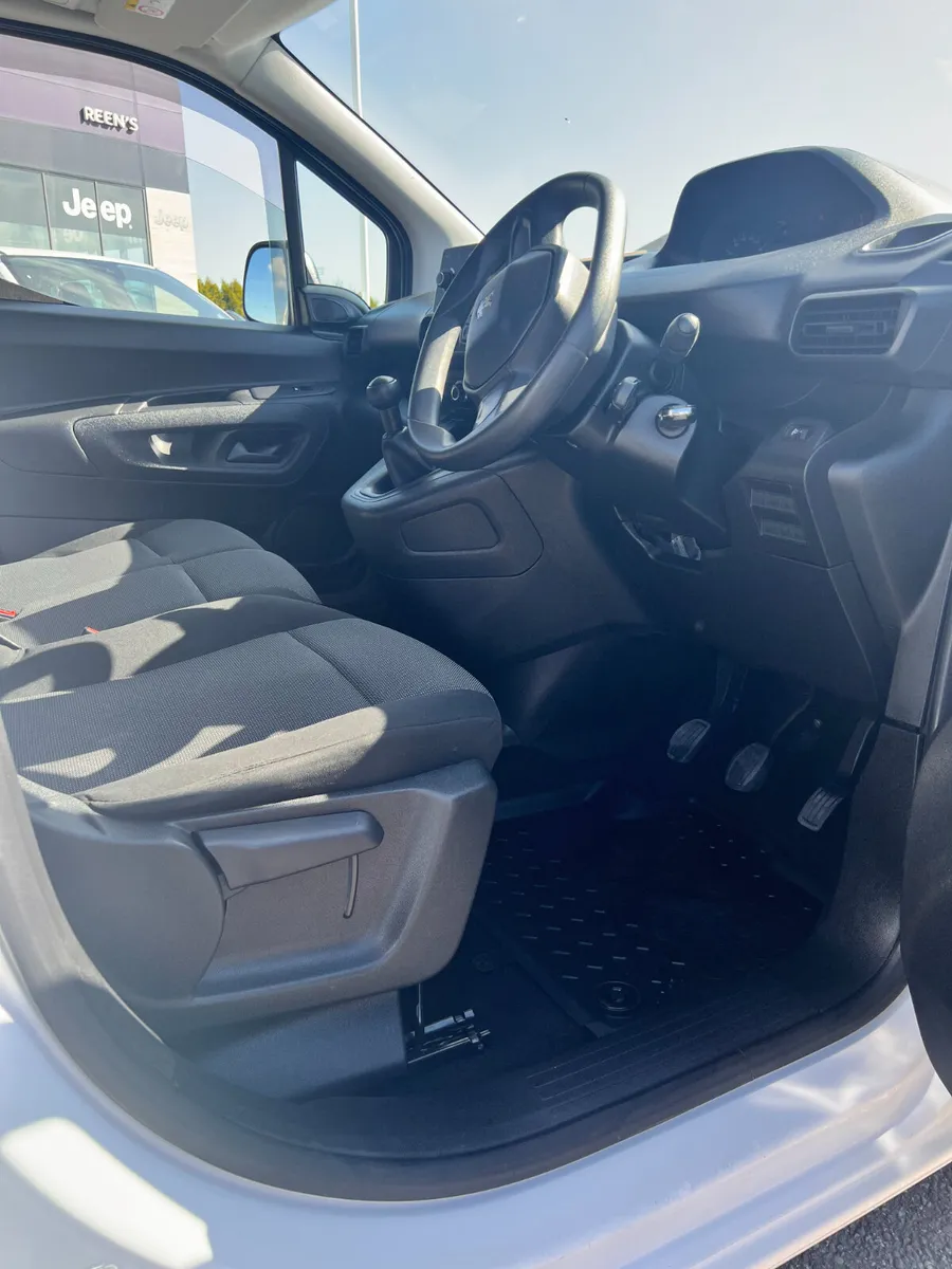 Peugeot Partner 2021 - Image 2