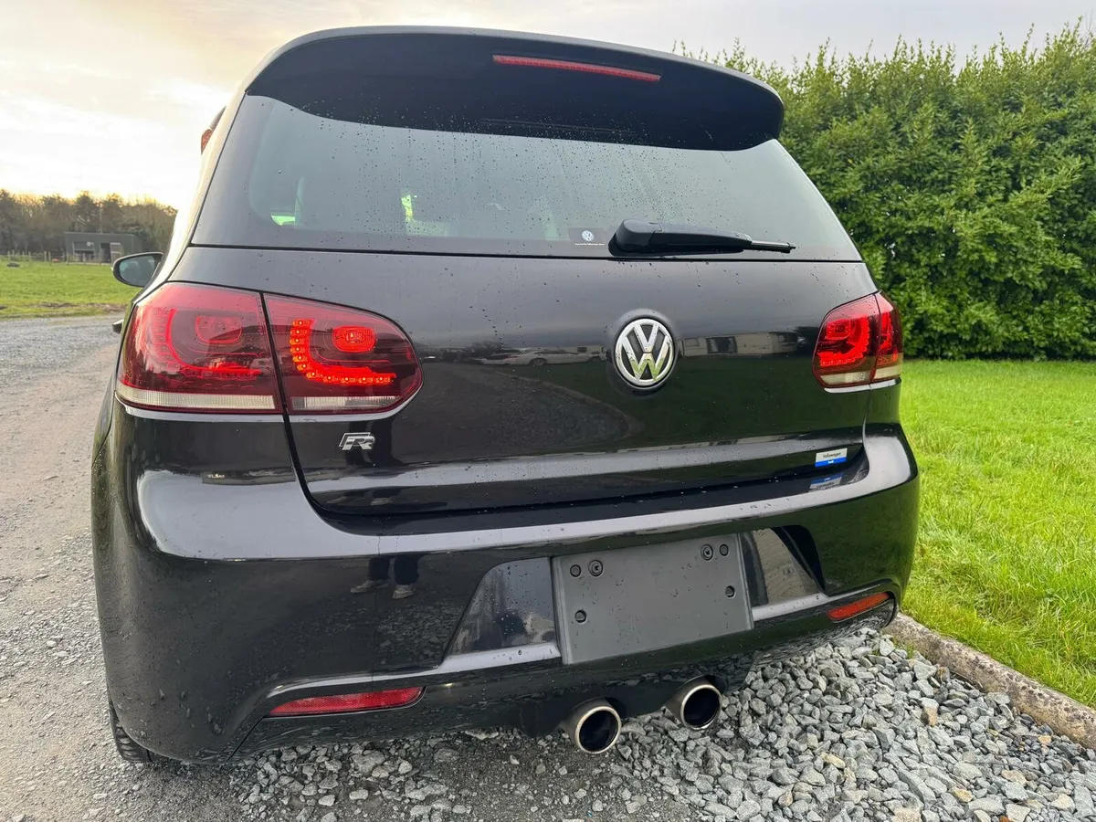 Volkswagen golf R - Image 3