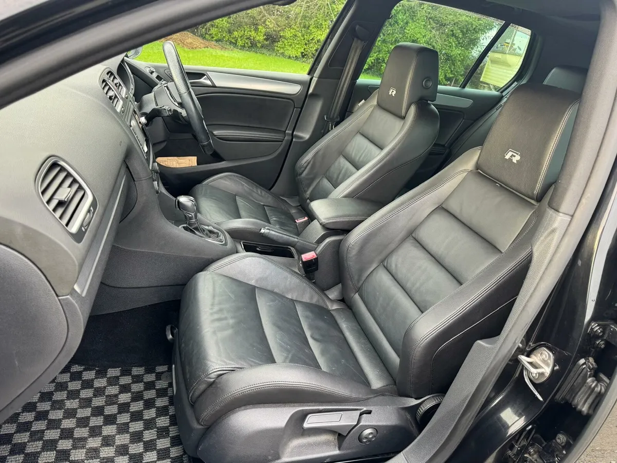 Volkswagen golf R - Image 4