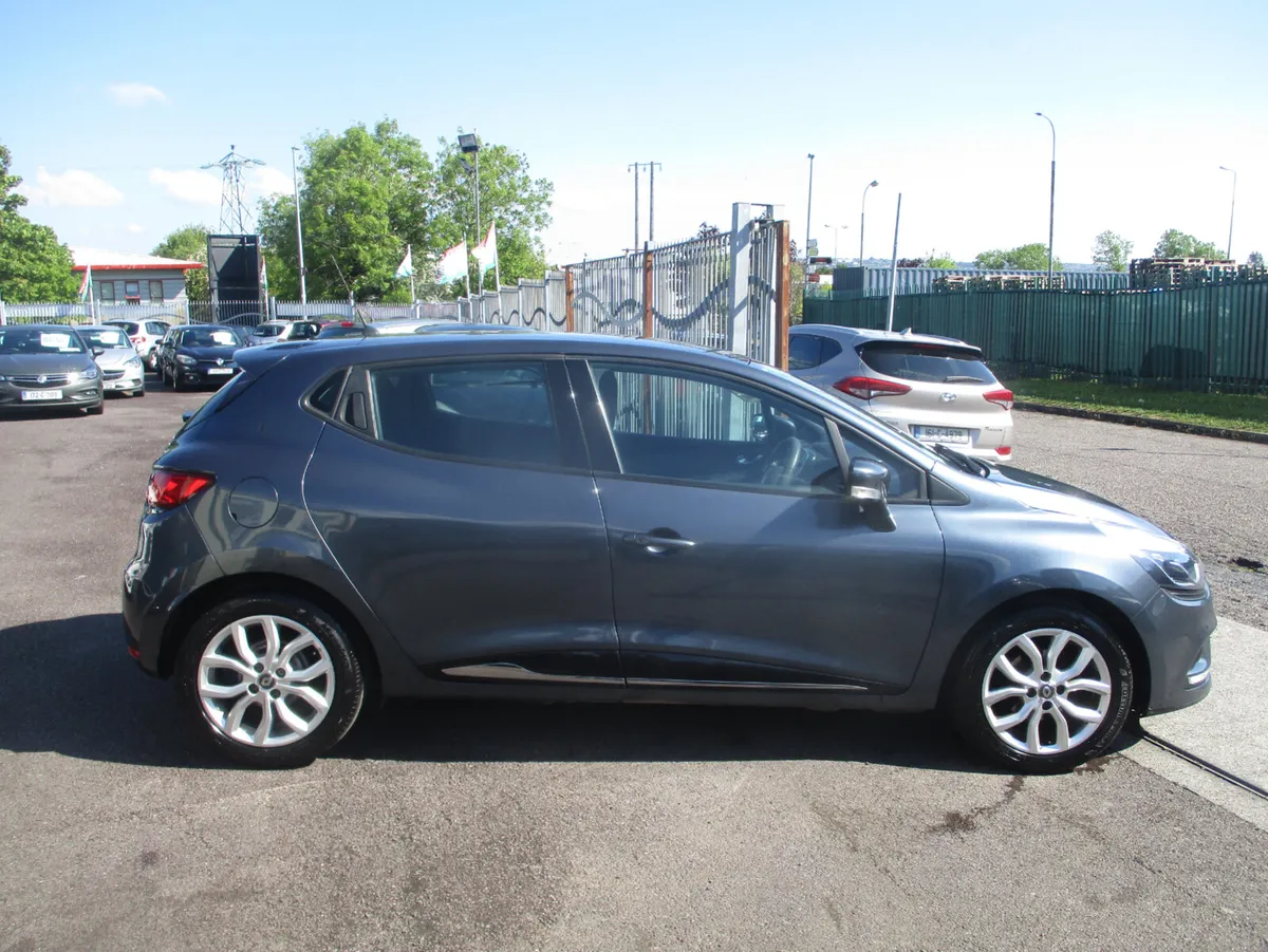 Renault Clio 2018 - Image 3