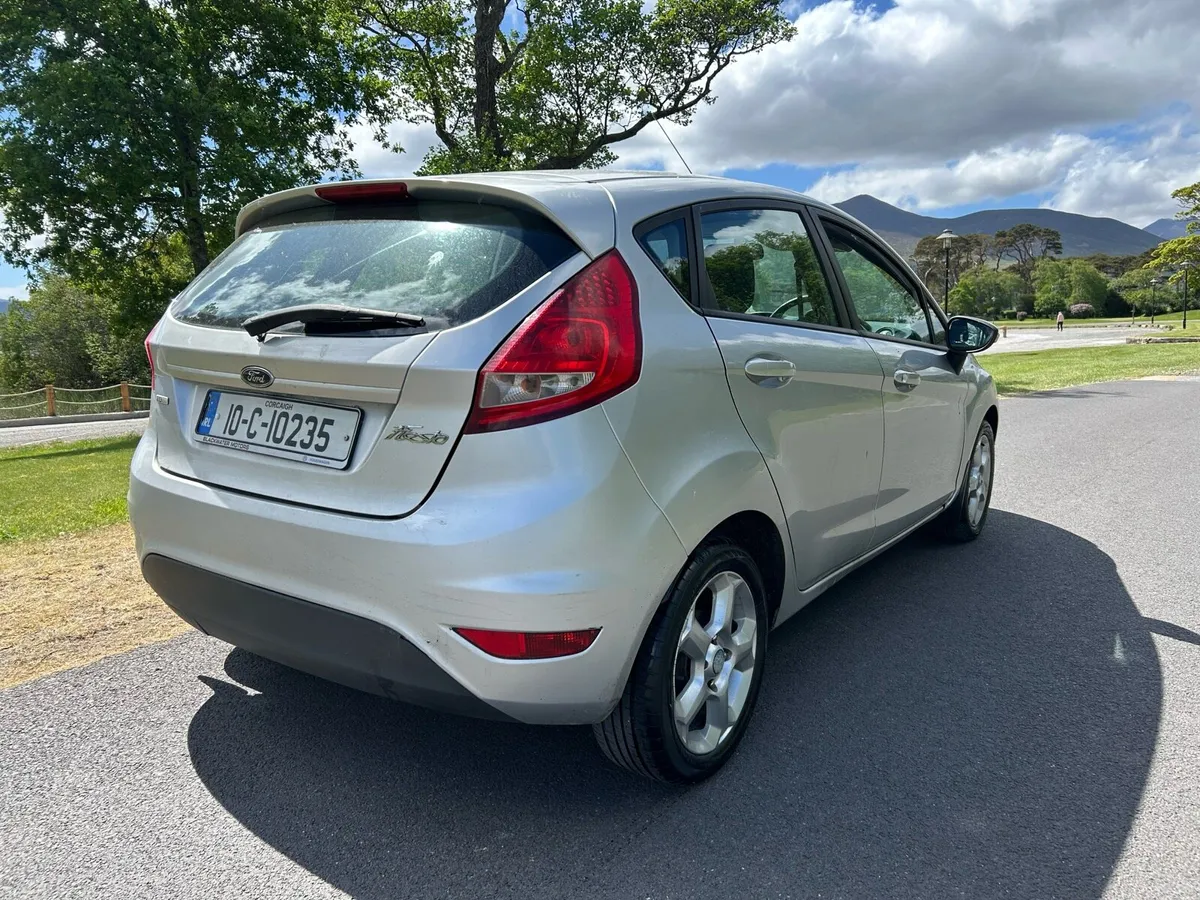 2010 Ford Fiesta.. Long NCT & Tax - Image 3