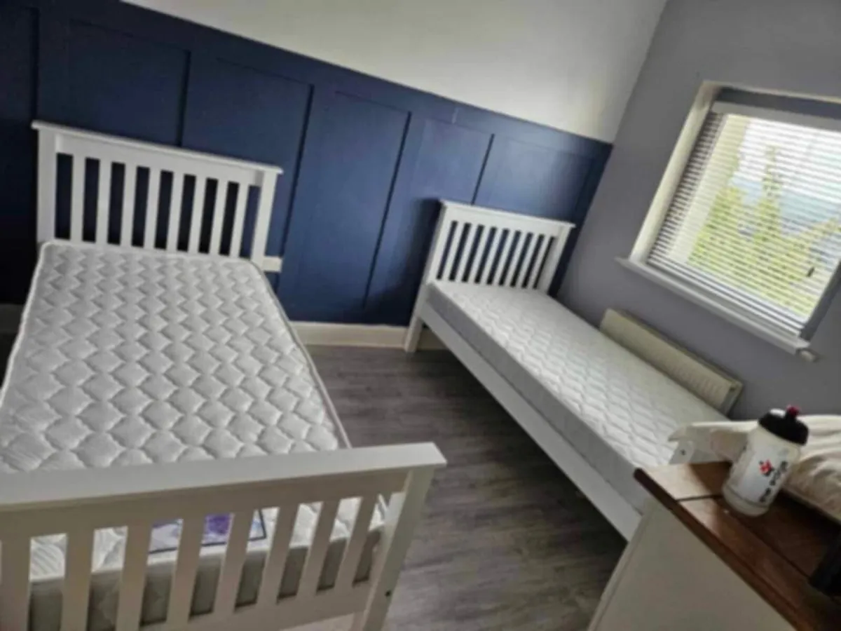 WHITE FRAME BED'S CALL DARREN 087 2927892 - Image 2