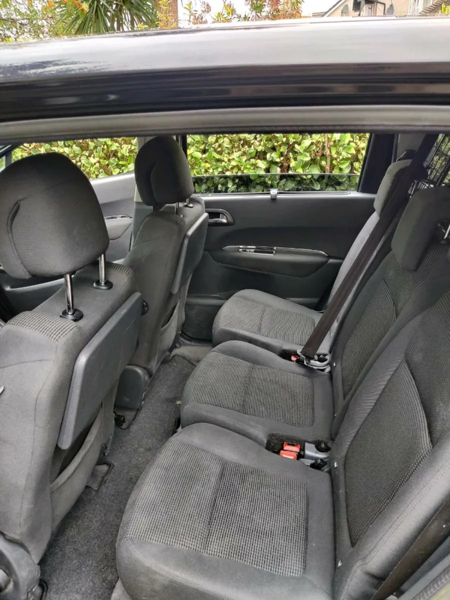 2012 Peugeot 5008 Seven Seater - Image 3