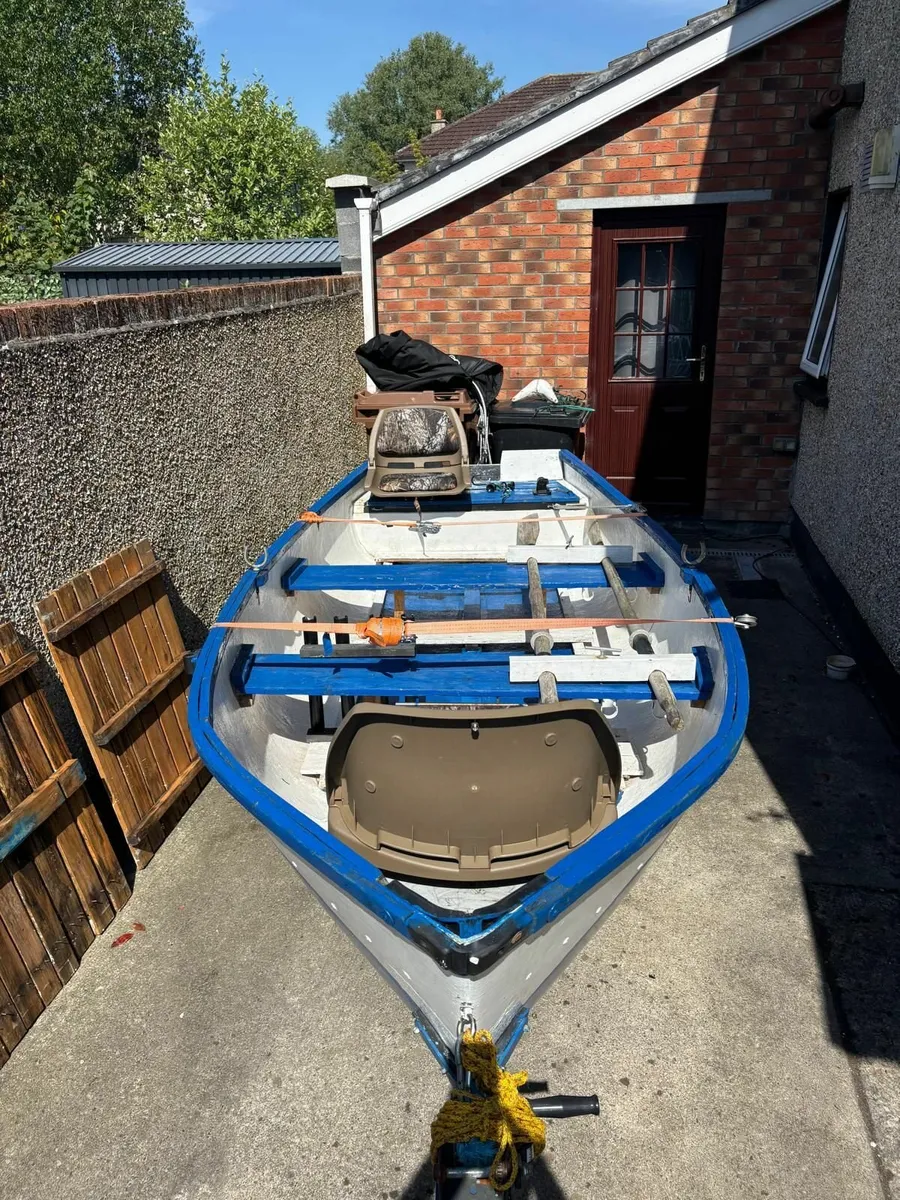 13ft Fishing Boat with 5HP Mercury Engine & Traile - Image 2