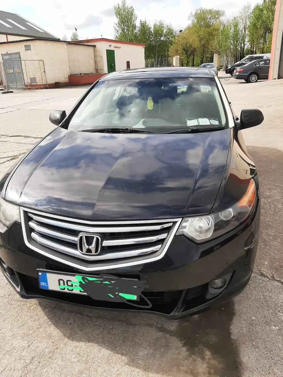 Honda Accord 2009 - Image 1