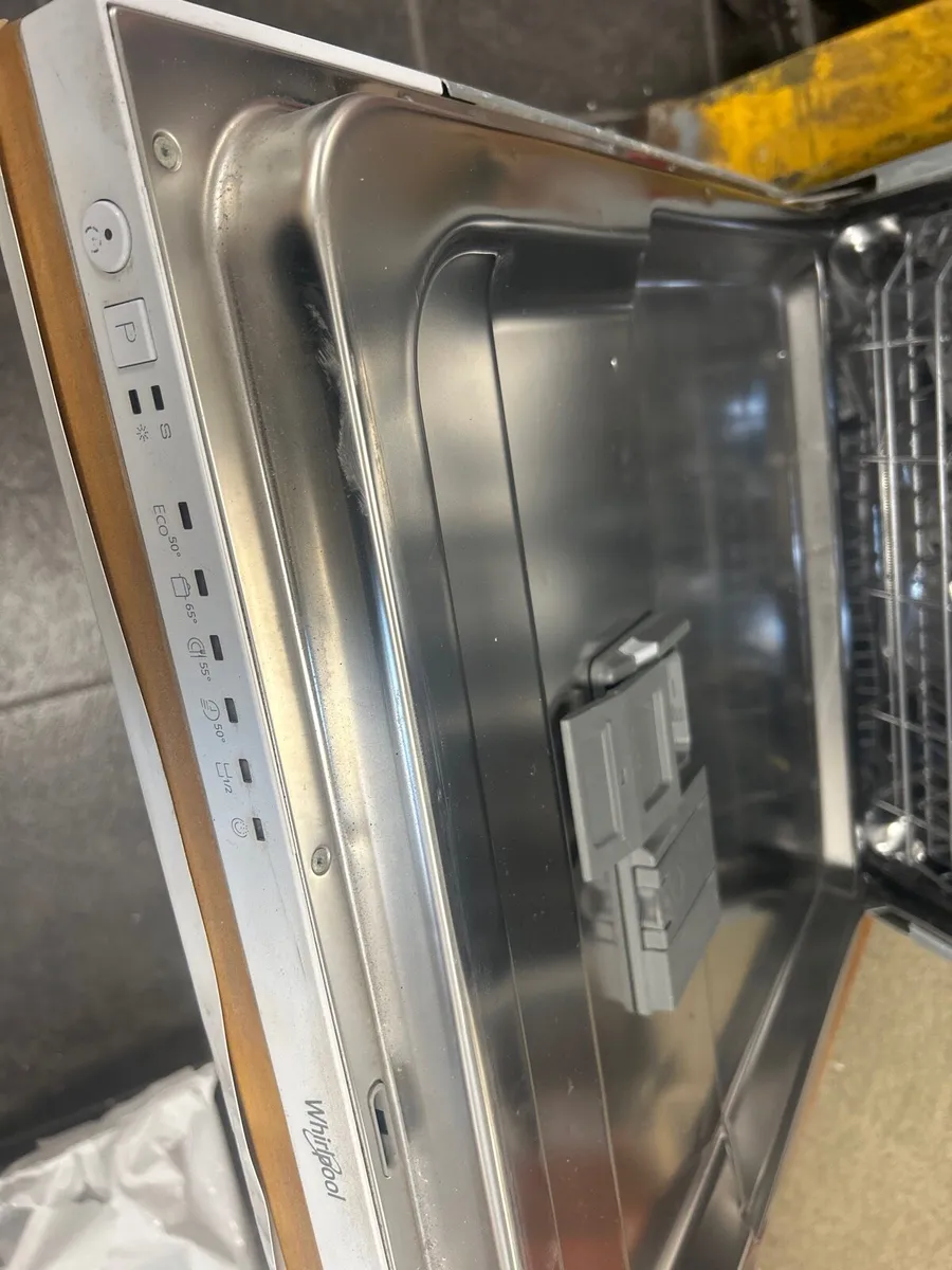 Dishwasher - Image 2