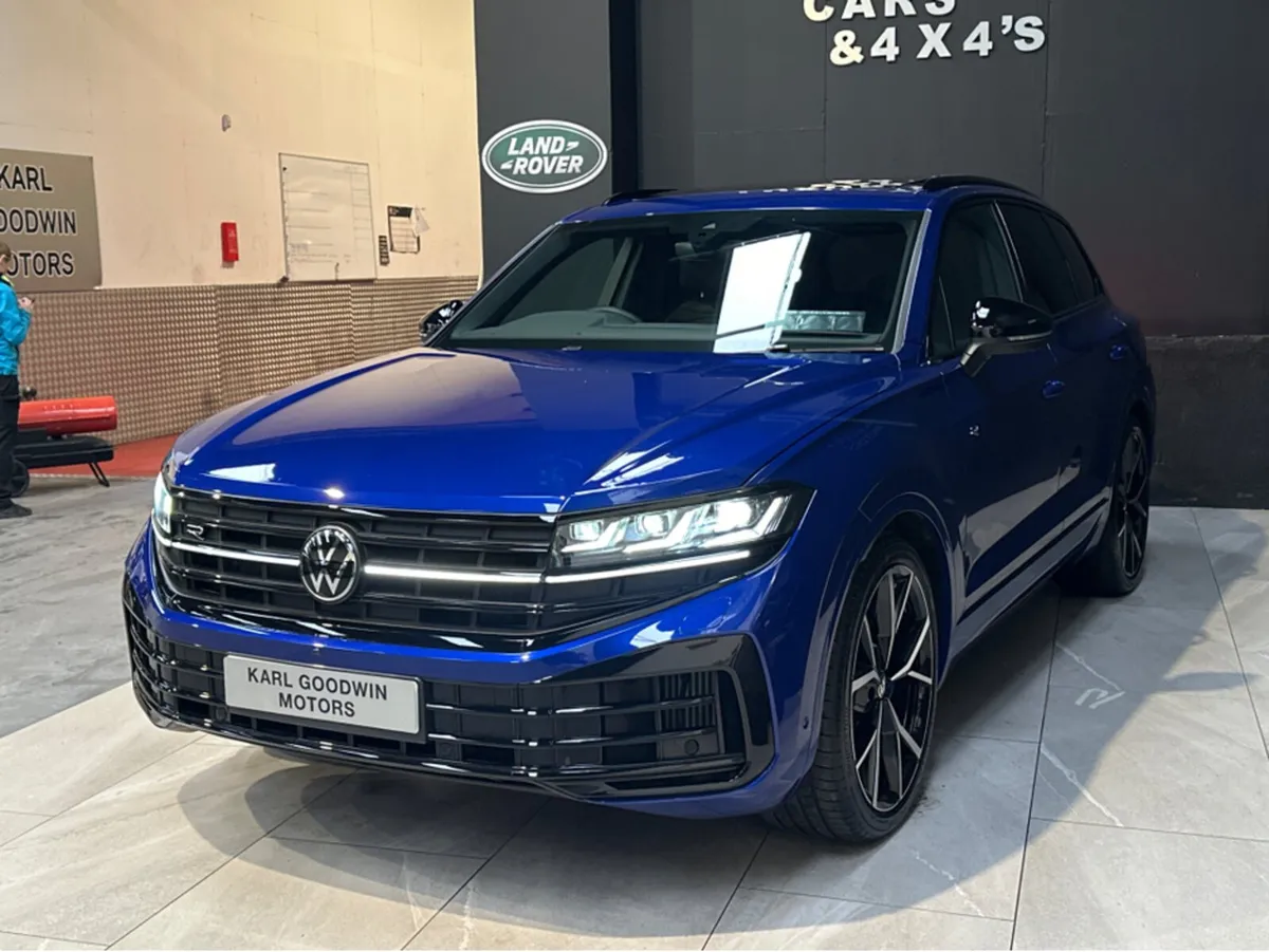 V6 R TSI PHEV 4X4 MEGA SPEC - Image 3