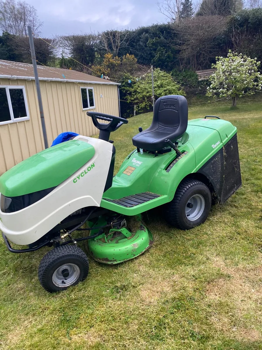 Lawn mower ride on - Image 1