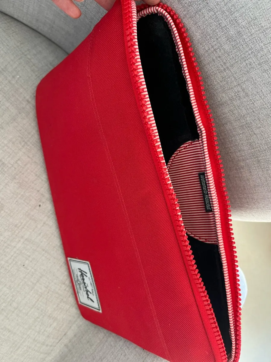 Herschel Laptop Cover - Image 2