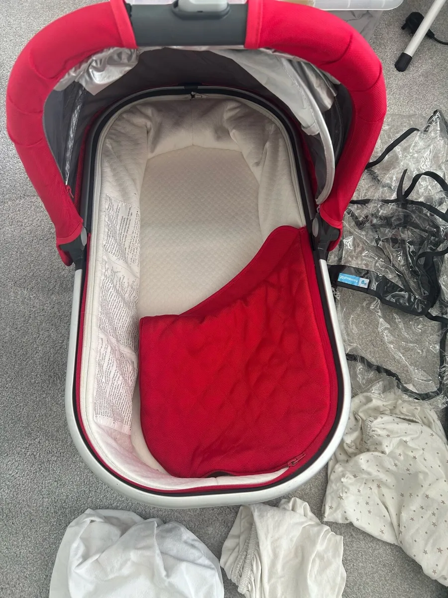 Uppa baby bassinet - Image 2